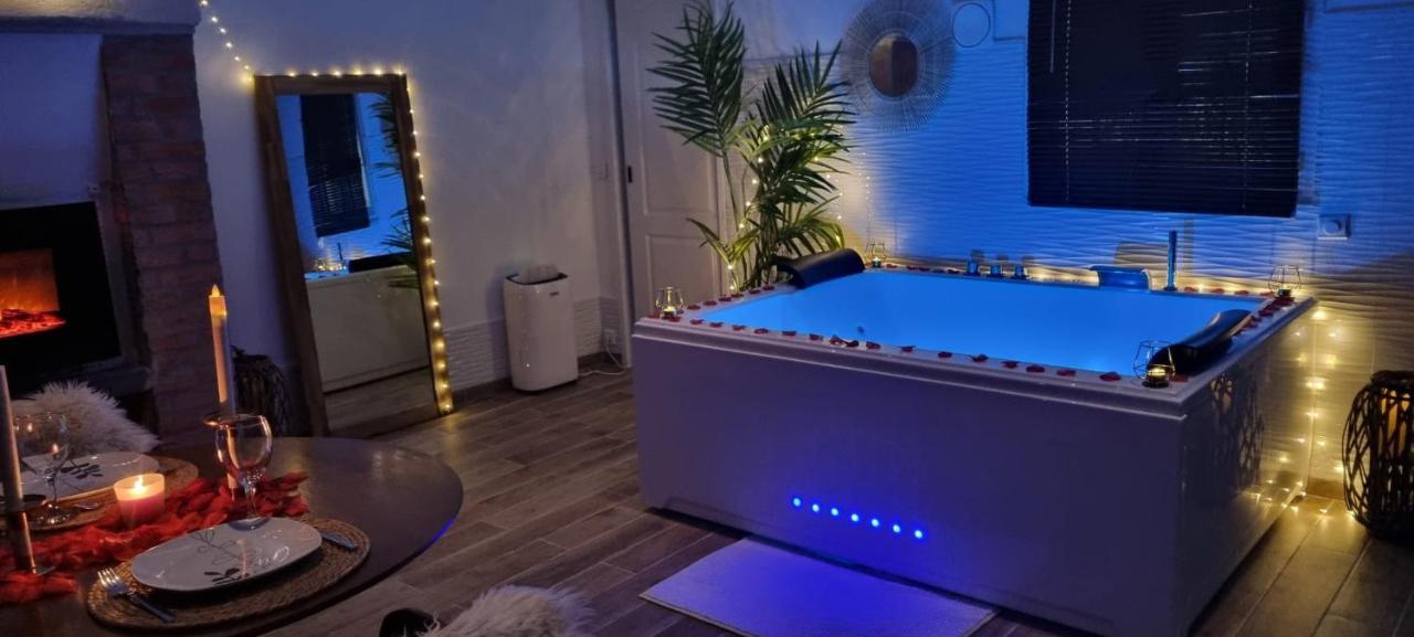 Suite De Charme Avec Jacuzzi Et Jardin Privatif Paris Au Calme Saint-Prix Kültér fotó