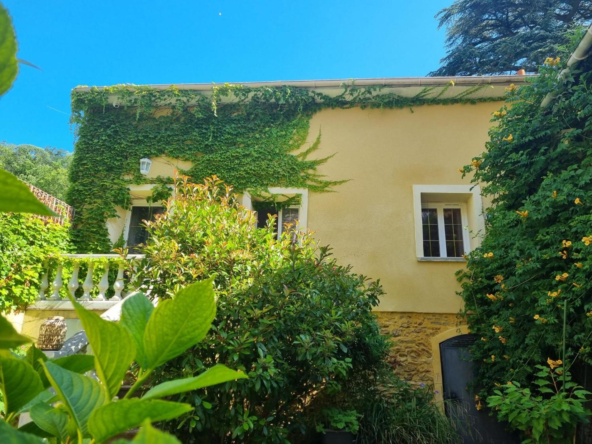 Suite De Charme Avec Jacuzzi Et Jardin Privatif Paris Au Calme Saint-Prix Kültér fotó