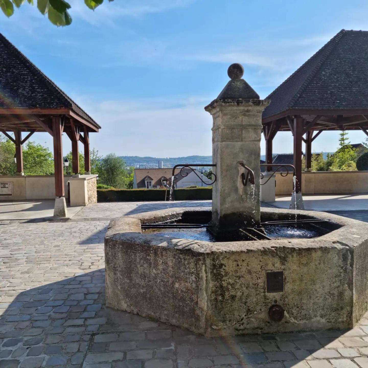 Suite De Charme Avec Jacuzzi Et Jardin Privatif Paris Au Calme Saint-Prix Kültér fotó